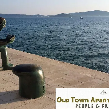 شقة Old Town Center زادار